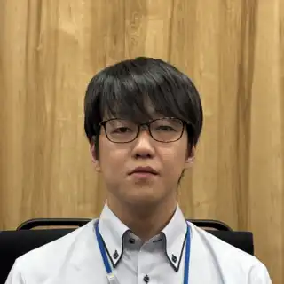 片倉 佑介 氏